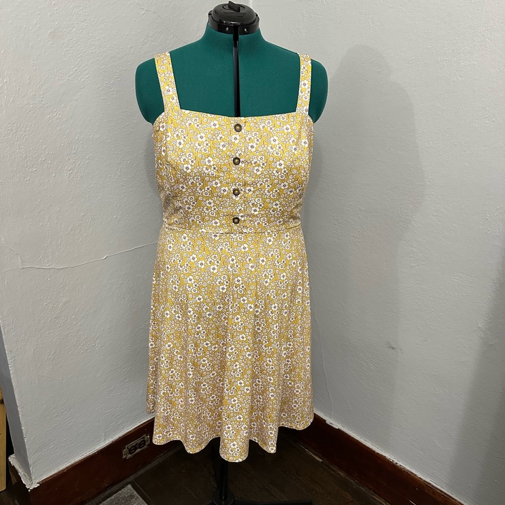 Nine Britton Yellow Floral Sleeveless Dress